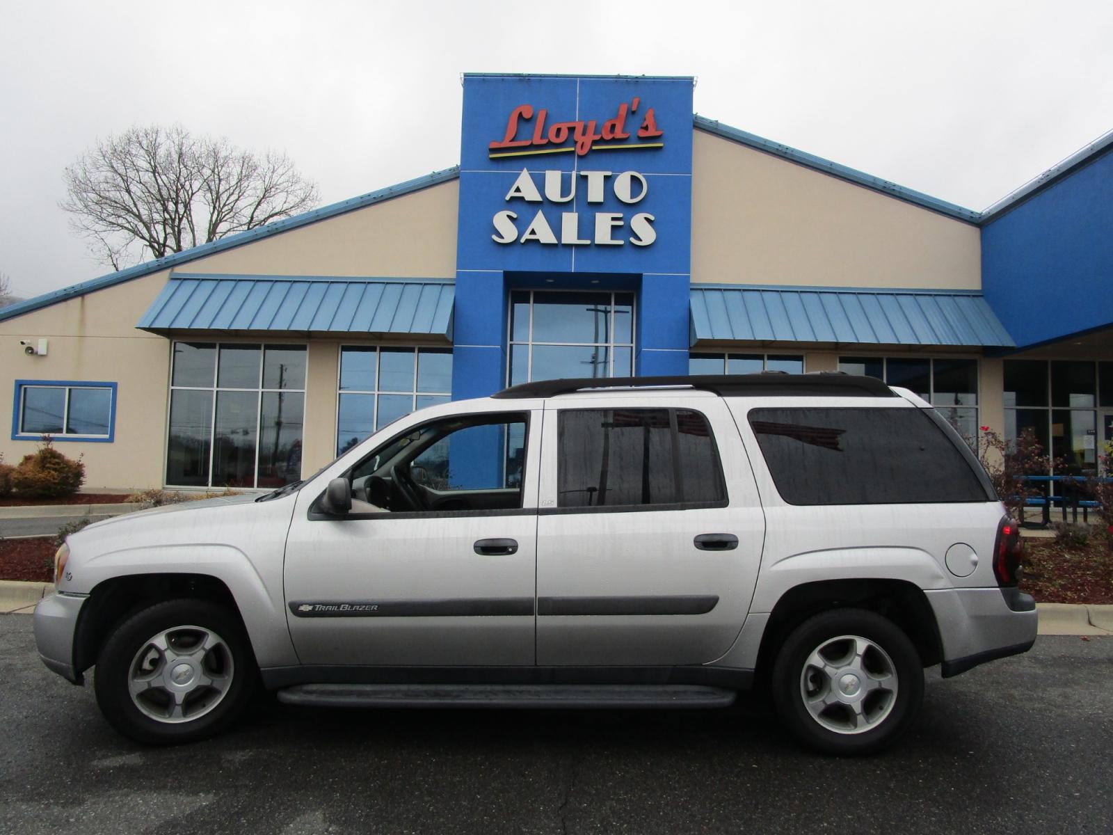 2004 SILVER Chevrolet TrailBlazer (1GNES16PX46) , located at 1814 Albert Pike Road, Hot Springs, AR, 71913, (501) 623-1717, 34.494228, -93.094070 - Photo #0